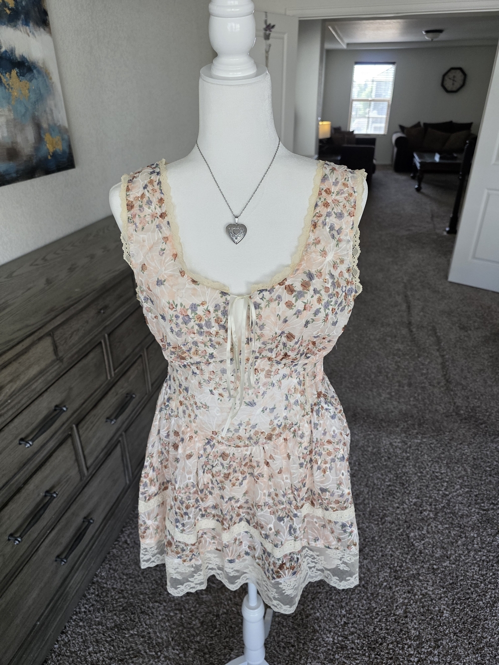 Floral Lace-Trim Sleeveless Peplum Top - Peach Floral